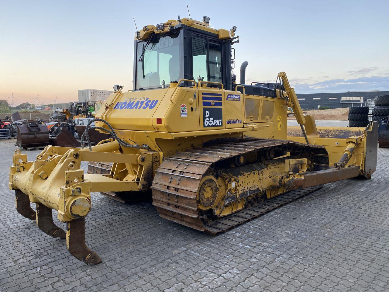 Komatsu D65PXI-18EO - Buldožer: slika 4 Komatsu D65PXI-18EO - Buldožer: slika 4
