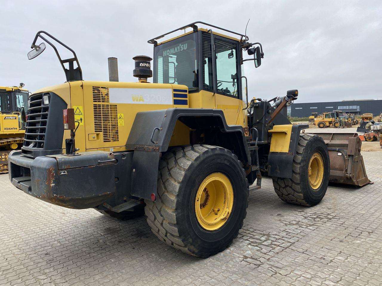 Komatsu WA320PZ-6 - Utovarivač točkaš: slika 4 Komatsu WA320PZ-6 - Utovarivač točkaš: slika 4