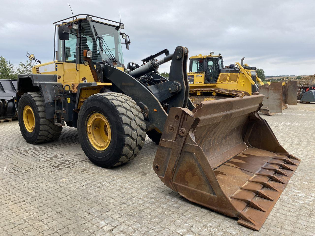 Komatsu WA320PZ-6 - Utovarivač točkaš: slika 5 Komatsu WA320PZ-6 - Utovarivač točkaš: slika 5