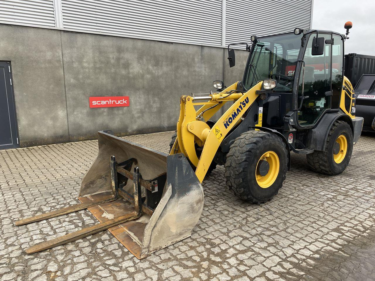 Komatsu WA70M-8EO - Zglobni utovarivač: slika 1 Komatsu WA70M-8EO - Zglobni utovarivač: slika 1