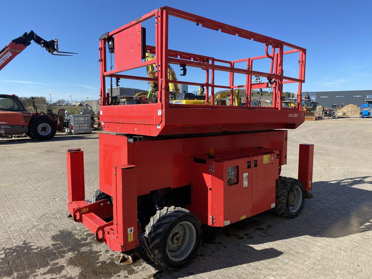 Manitou 140SC - Lift u obliku makaza: slika 4 Manitou 140SC - Lift u obliku makaza: slika 4