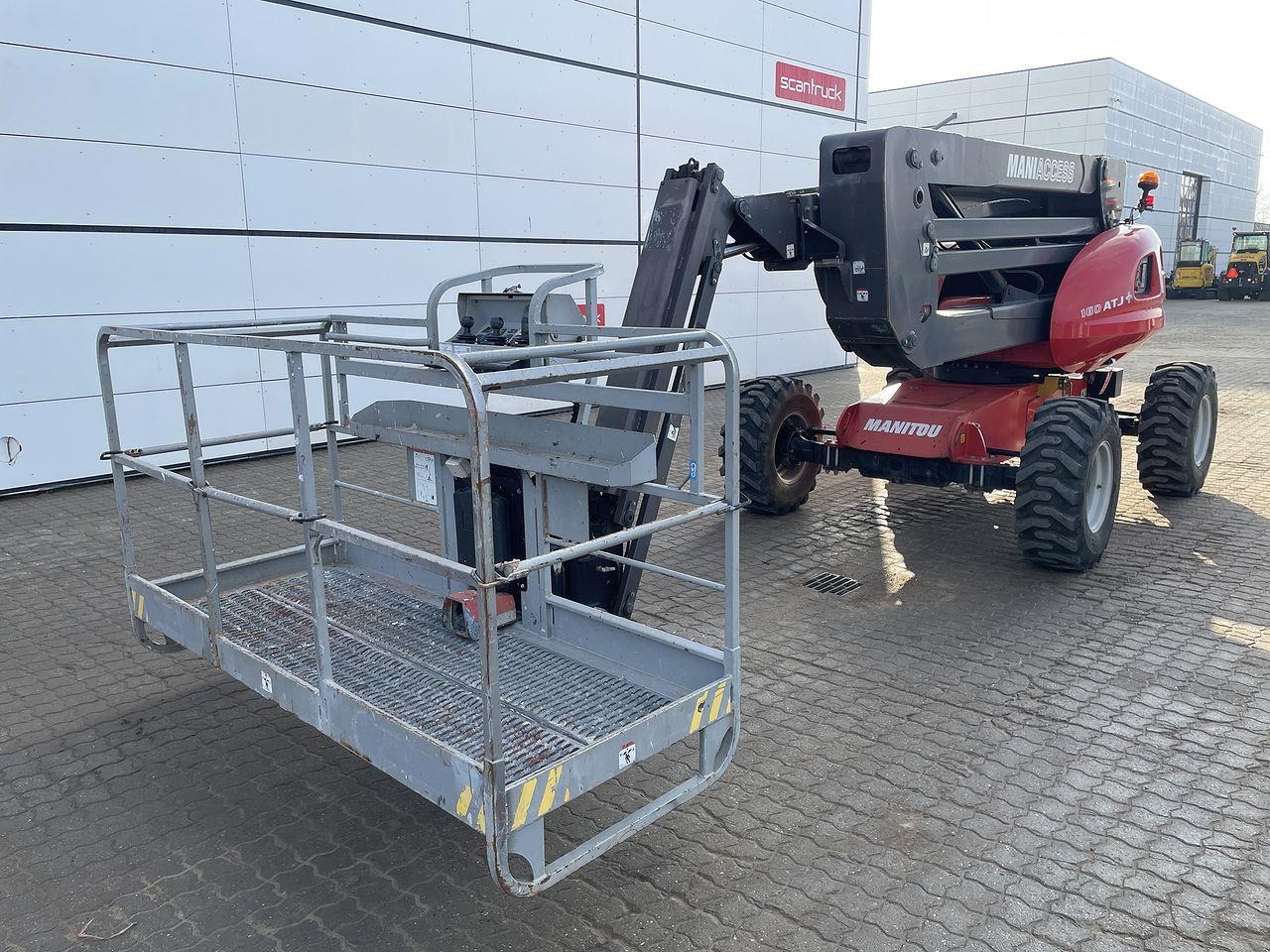 Manitou 160ATJ+ RC - Zglobna platforma: slika 1 Manitou 160ATJ+ RC - Zglobna platforma: slika 1