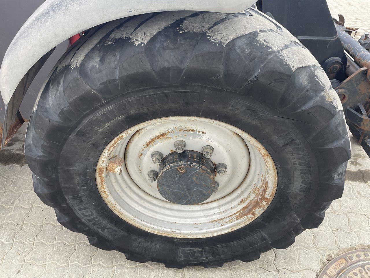 Teleskopski upravljač Manitou MLT735-120LSUPS: slika 6