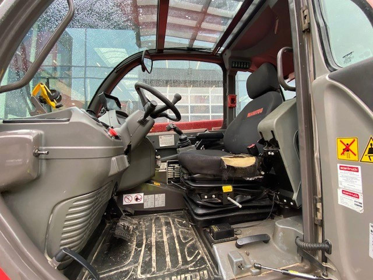 Manitou MRT2470P+ ST4 - Teleskopski upravljač: slika 5 Manitou MRT2470P+ ST4 - Teleskopski upravljač: slika 5