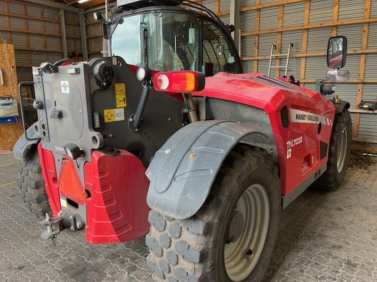 Massey Fergusson TH7038X - Teleskopski upravljač: slika 2 Massey Fergusson TH7038X - Teleskopski upravljač: slika 2