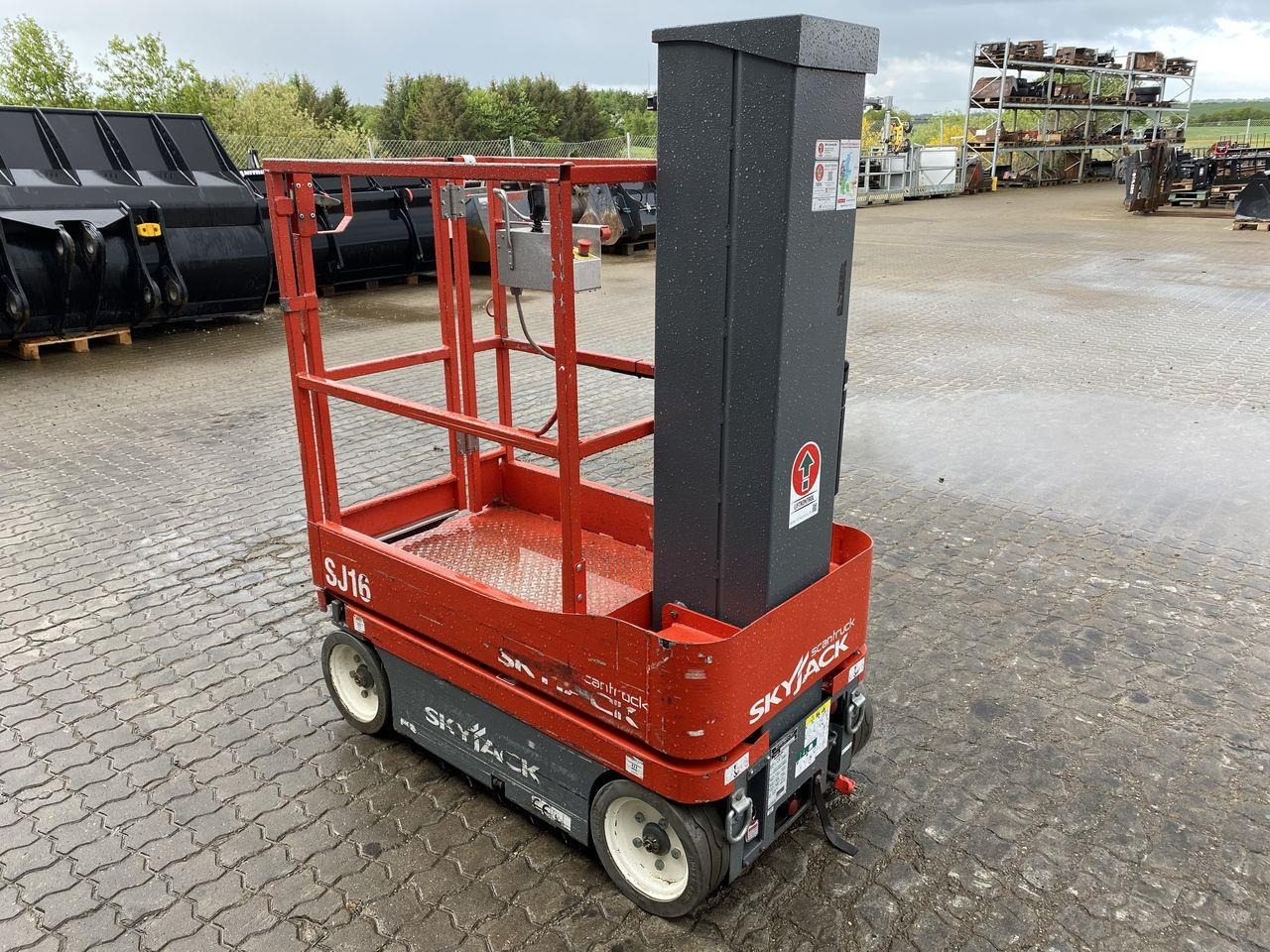 Skyjack SJ16 - Jarbolna penjajuća platforma: slika 5 Skyjack SJ16 - Jarbolna penjajuća platforma: slika 5