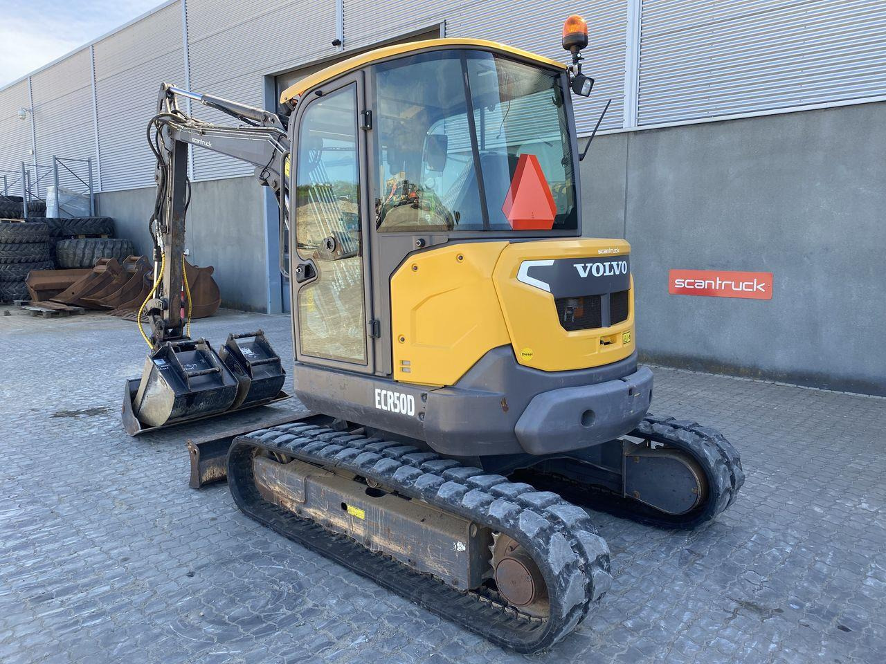 Volvo ECR50D - Mini bager: slika 2 Volvo ECR50D - Mini bager: slika 2