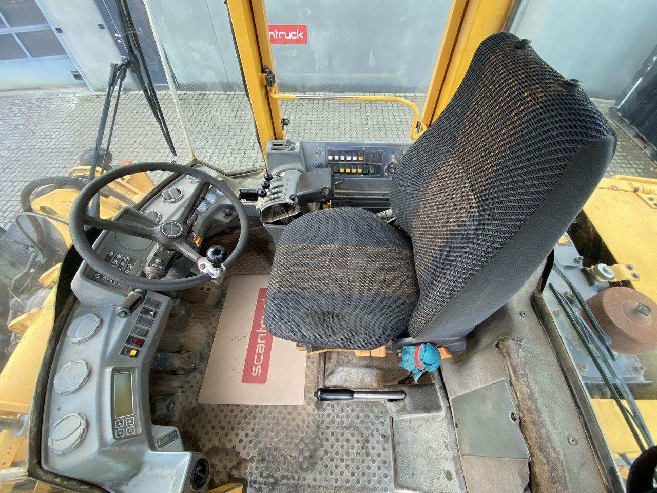 Volvo L70C - Utovarivač točkaš: slika 3 Volvo L70C - Utovarivač točkaš: slika 3