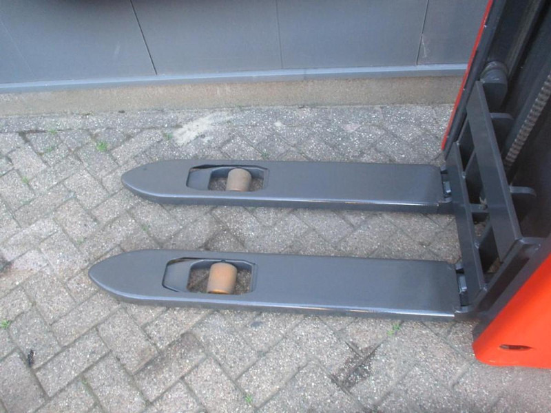 Linde L 10 - Slagač: slika 4 Linde L 10 - Slagač: slika 4