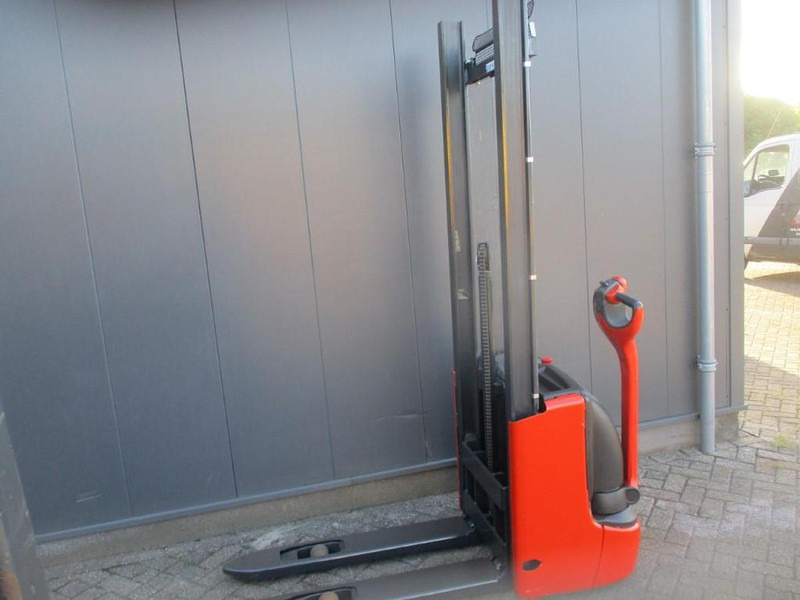 Linde L 10 - Slagač: slika 1 Linde L 10 - Slagač: slika 1