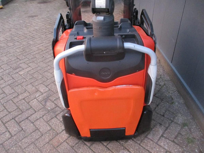 Toyota SPE200D - Kolica za palete: slika 4 Toyota SPE200D - Kolica za palete: slika 4