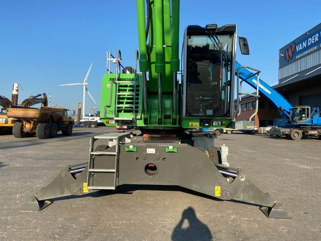 Bager za obradu otpada/ Industrije Sennebogen 835 M: slika 22