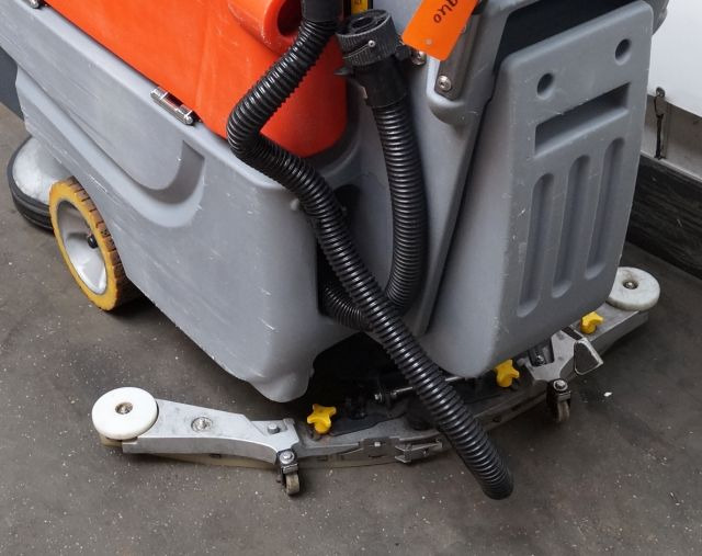 Hako Hakomatic B70 - Mašina za pranje podova: slika 4 Hako Hakomatic B70 - Mašina za pranje podova: slika 4