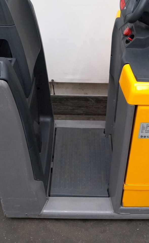 Jungheinrich ECE225 - Preuzimač porudžbine: slika 5 Jungheinrich ECE225 - Preuzimač porudžbine: slika 5