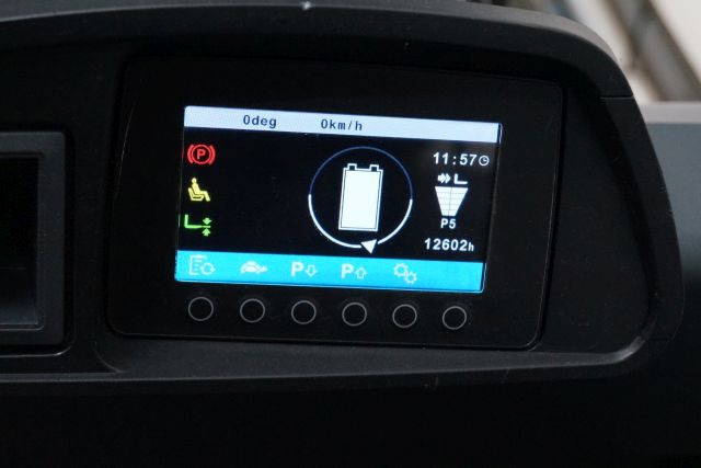 Jungheinrich EFG220 - Električni viljuškar: slika 4 Jungheinrich EFG220 - Električni viljuškar: slika 4