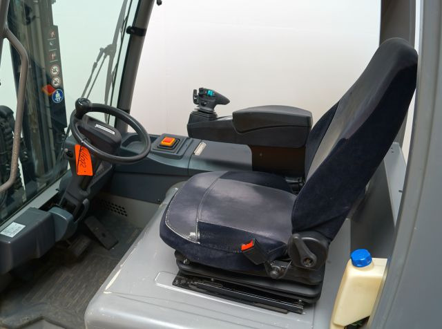 Jungheinrich EFG430 - Električni viljuškar: slika 4 Jungheinrich EFG430 - Električni viljuškar: slika 4