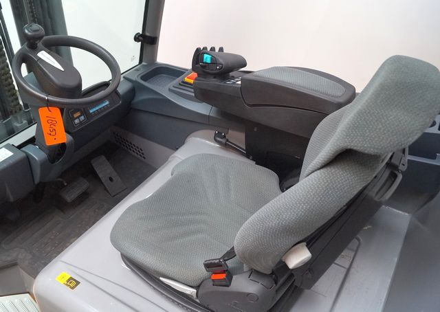 Jungheinrich EFG430s - Električni viljuškar: slika 4 Jungheinrich EFG430s - Električni viljuškar: slika 4
