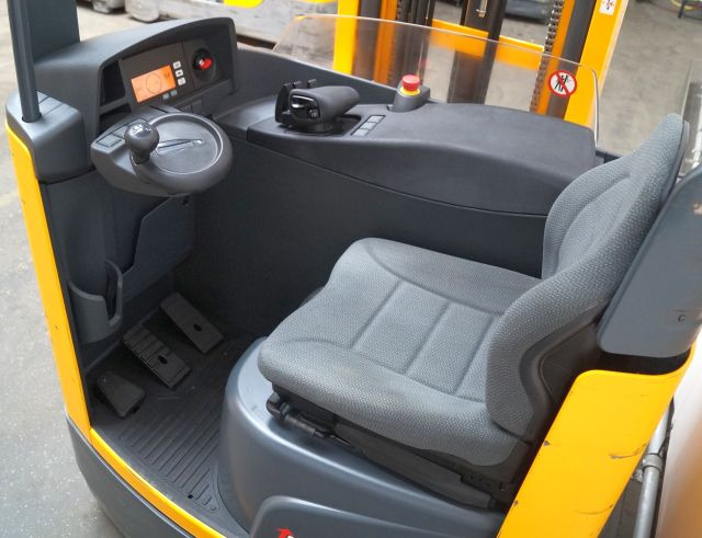 Jungheinrich ETV214 - Regalni viljuškar: slika 3 Jungheinrich ETV214 - Regalni viljuškar: slika 3