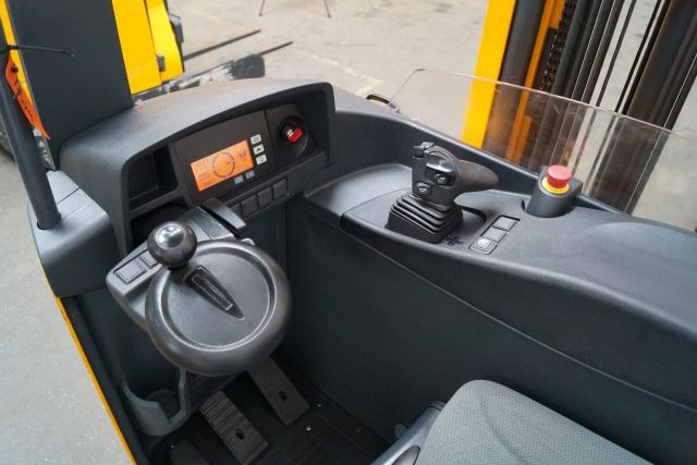 Jungheinrich ETV216 - Regalni viljuškar: slika 3 Jungheinrich ETV216 - Regalni viljuškar: slika 3