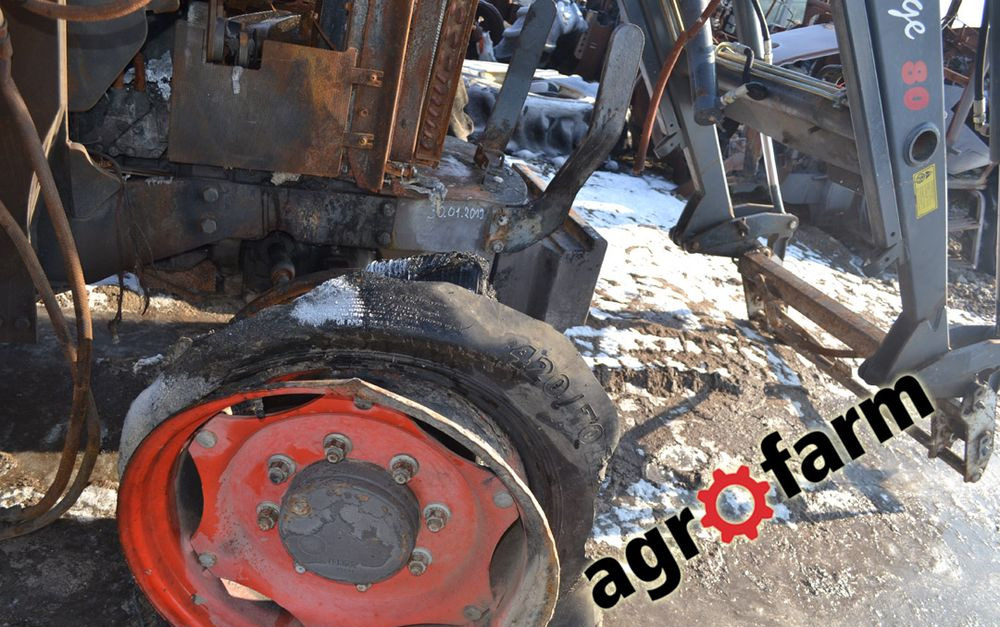 Claas Ares 547 ATZ silnik skrzynia most zwolnica blok wał oś - Menjač za Poljoprivredna mašina: slika 4 Claas Ares 547 ATZ silnik skrzynia most zwolnica blok wał oś - Menjač za Poljoprivredna mašina: slika 4