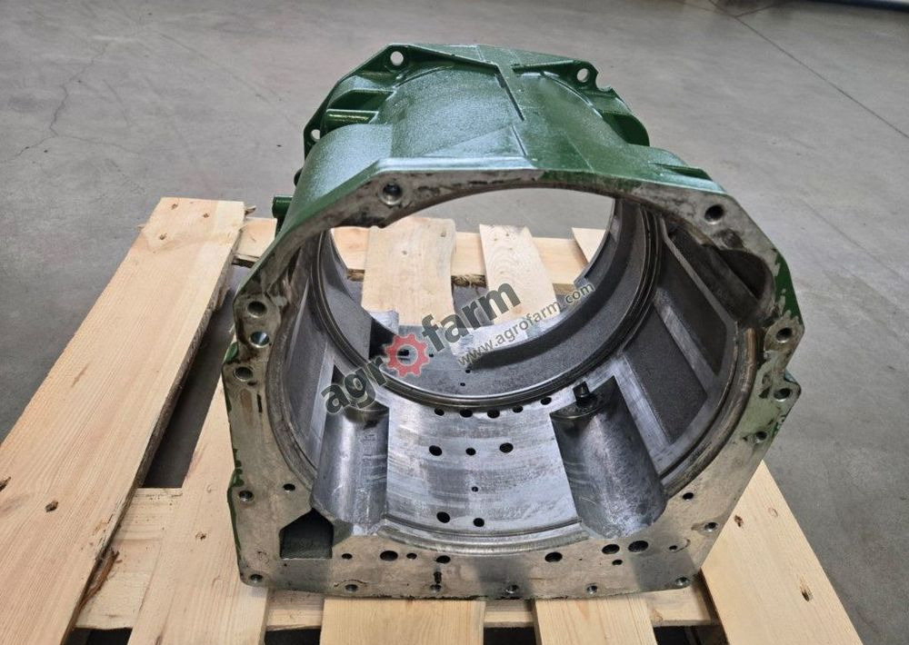 Obudowa skrzyni biegów John Deere 6410, 6900, 6800 - Menjač: slika 3 Obudowa skrzyni biegów John Deere 6410, 6900, 6800 - Menjač: slika 3