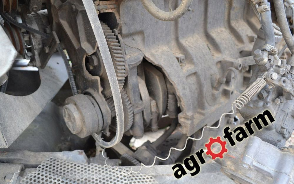 Massey ferguson części 8130 silnik skrzynia zwolnica układ planetarny most obudowa wał piasta kosz - Rezervni deo za Poljoprivredna mašina: slika 3 Massey ferguson części 8130 silnik skrzynia zwolnica układ planetarny most obudowa wał piasta kosz - Rezervni deo za Poljoprivredna mašina: slika 3
