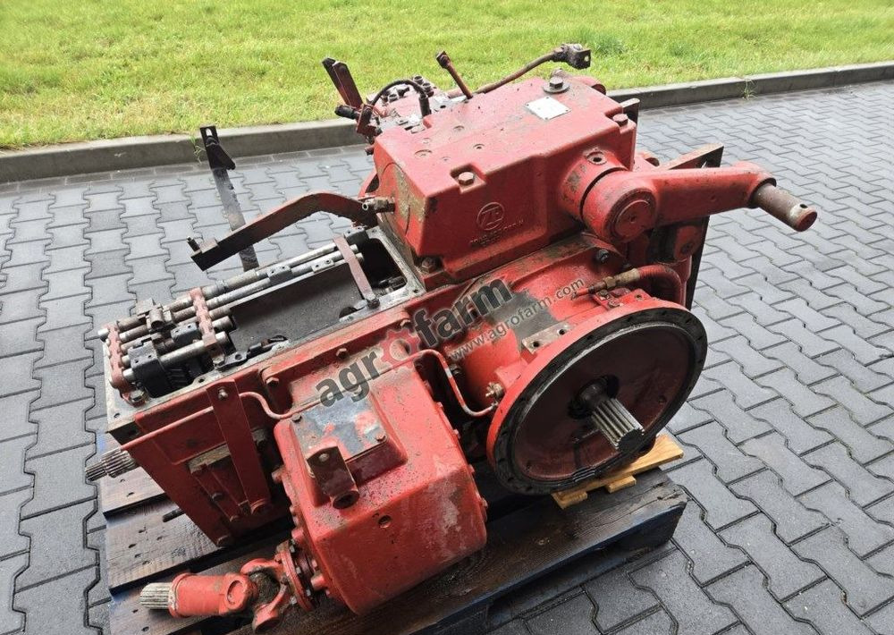 Skrzynia biegów, tylny most Case 1255 XL - Menjač: slika 2 Skrzynia biegów, tylny most Case 1255 XL - Menjač: slika 2