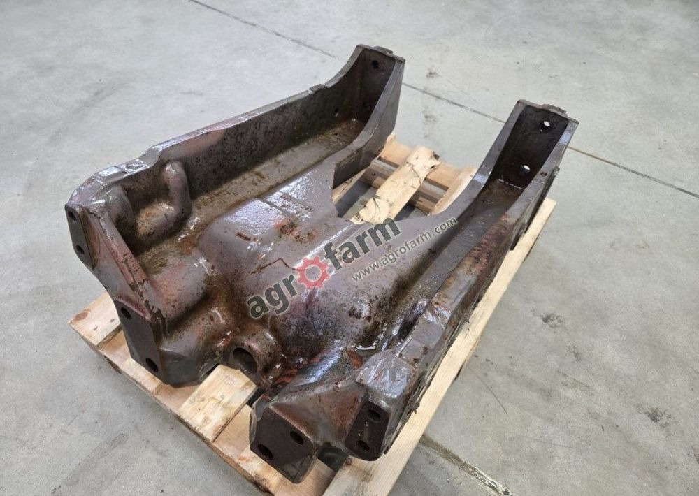 Suport przedni Massey Ferguson 6170, 6180, 6190 - Karoserija i eksterijer: slika 4 Suport przedni Massey Ferguson 6170, 6180, 6190 - Karoserija i eksterijer: slika 4