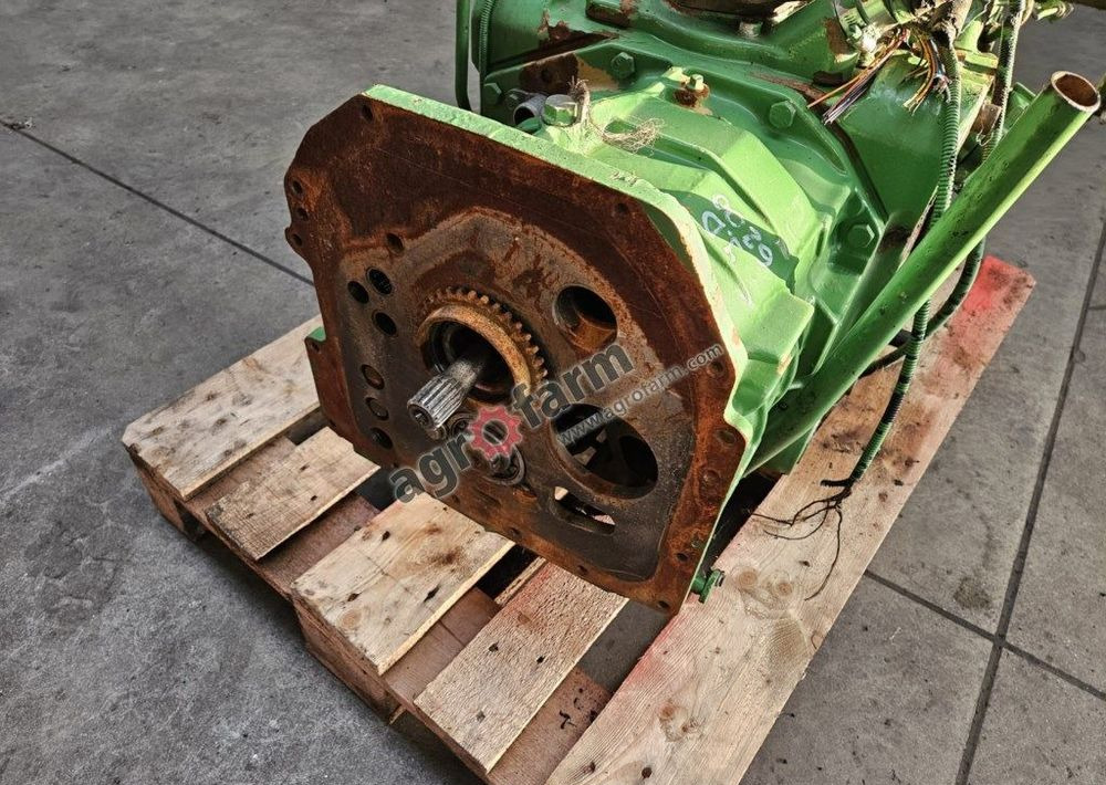 TYLNY MOST I SKRZYNIA BIEGÓW JOHN DEERE L113175 - Menjač: slika 4 TYLNY MOST I SKRZYNIA BIEGÓW JOHN DEERE L113175 - Menjač: slika 4