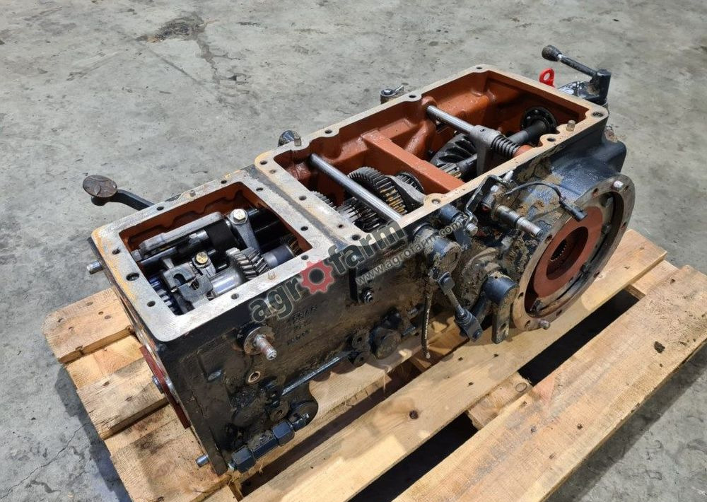 Tylny most Case PJV 65 12646 - Menjač: slika 1 Tylny most Case PJV 65 12646 - Menjač: slika 1