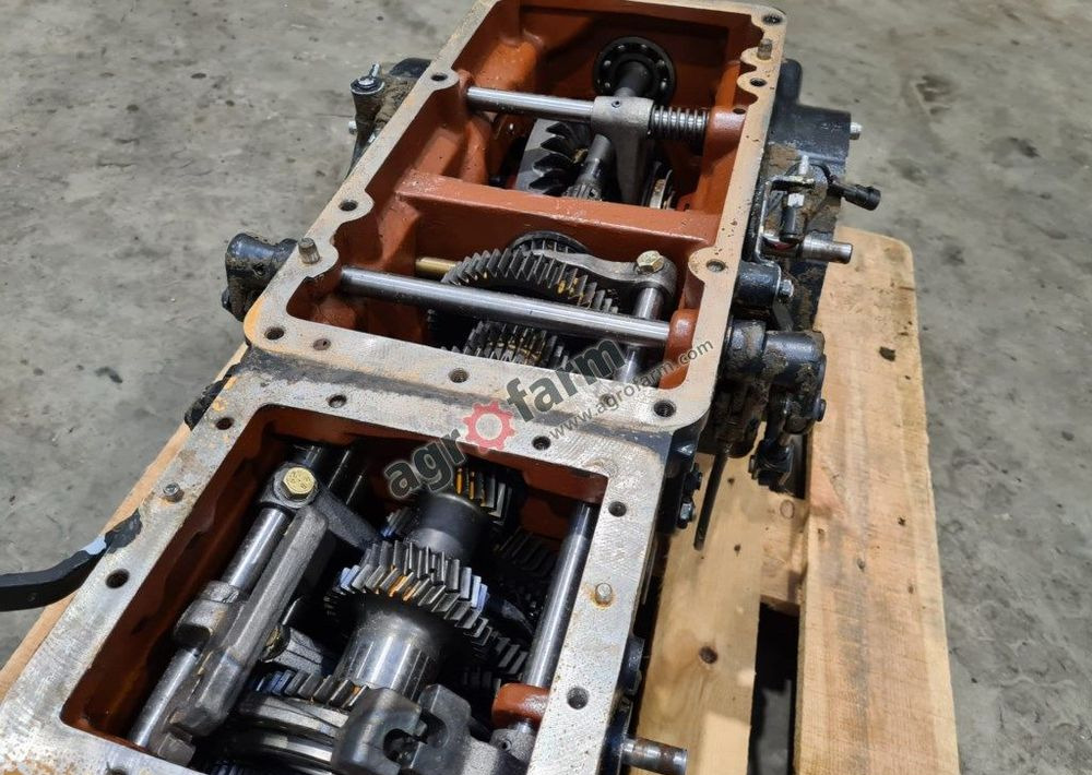 Tylny most Case PJV 65 12646 - Menjač: slika 4 Tylny most Case PJV 65 12646 - Menjač: slika 4