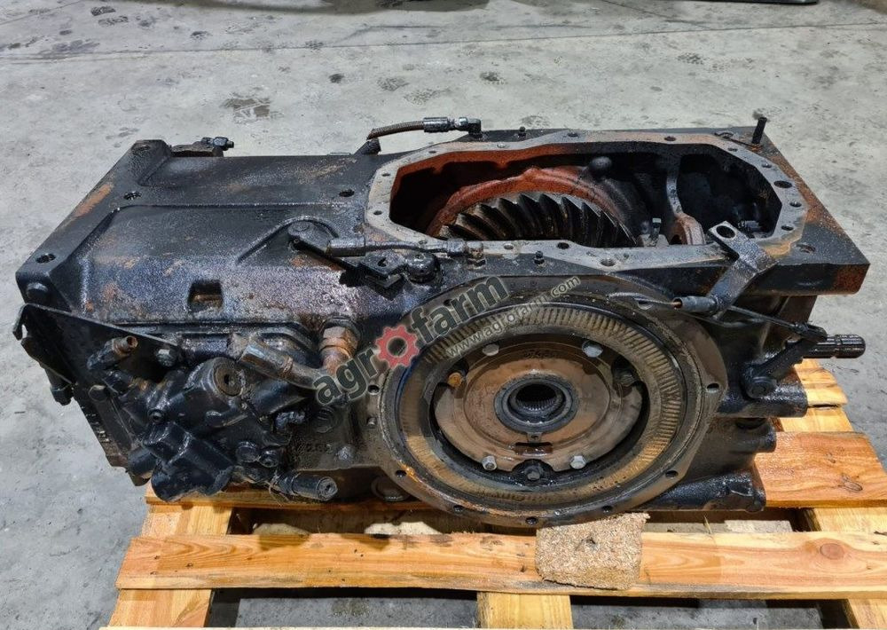 Tylny most Massey Ferguson 6130 851B1 - Menjač: slika 4 Tylny most Massey Ferguson 6130 851B1 - Menjač: slika 4