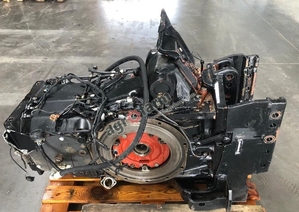 Tylny most Massey Ferguson 6255 851B6 - Menjač: slika 1 Tylny most Massey Ferguson 6255 851B6 - Menjač: slika 1