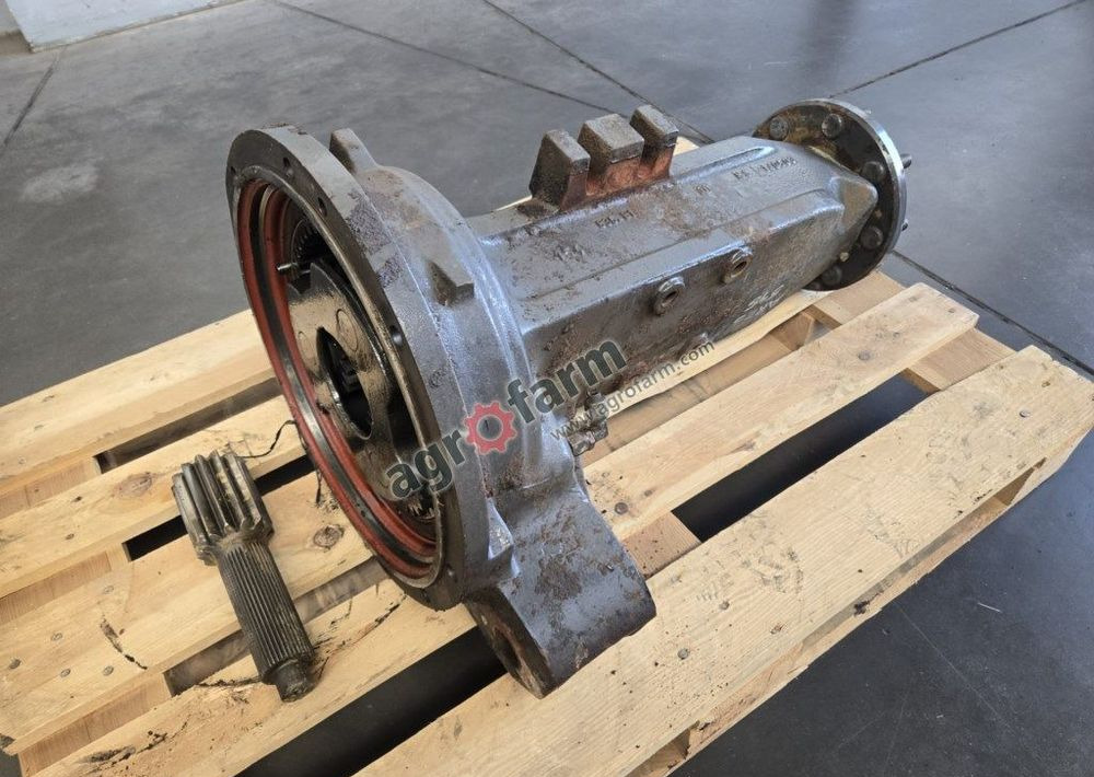 Zwolnica tylna, lewa Renault Ares 546 540 550 - Transmisija: slika 1 Zwolnica tylna, lewa Renault Ares 546 540 550 - Transmisija: slika 1