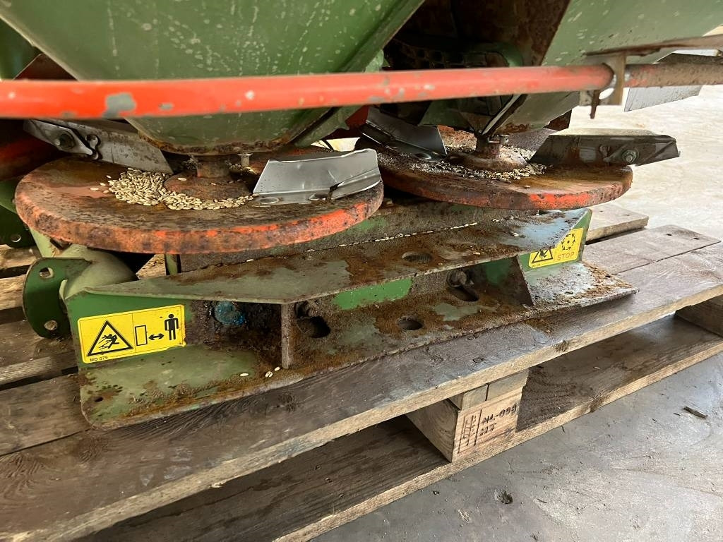 Amazone ZA-F 804 R kunstmest strooier - Rasipač veštačkog đubriva: slika 5 Amazone ZA-F 804 R kunstmest strooier - Rasipač veštačkog đubriva: slika 5