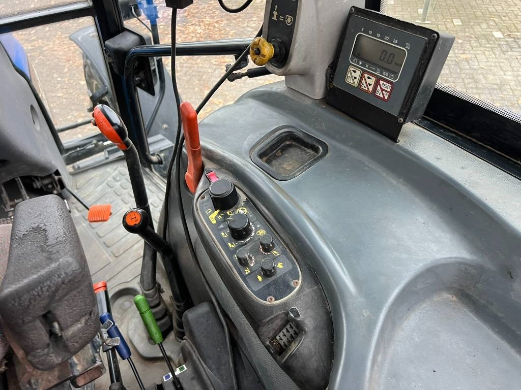 Traktor New Holland TL 90 trekker: slika 10