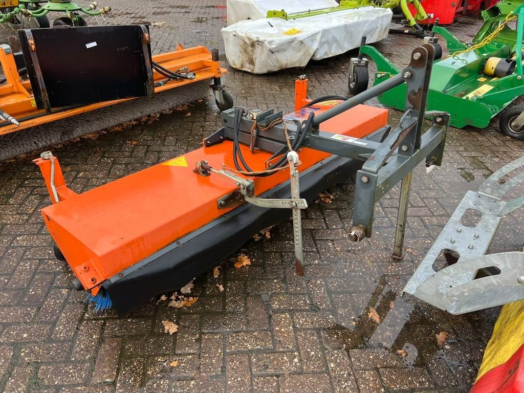 Tuchel EKM 230 HD veegmachine - Metle: slika 4 Tuchel EKM 230 HD veegmachine - Metle: slika 4