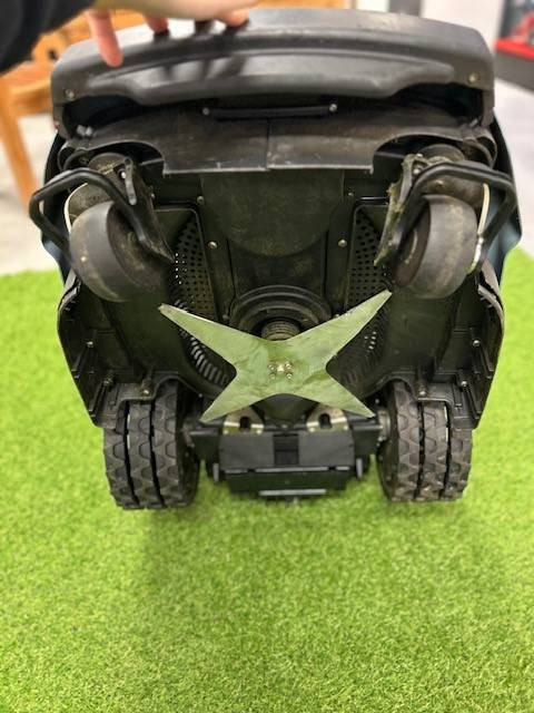 WIPER KXLS ROBOTMAAIER - Baštenska kosačica: slika 4 WIPER KXLS ROBOTMAAIER - Baštenska kosačica: slika 4