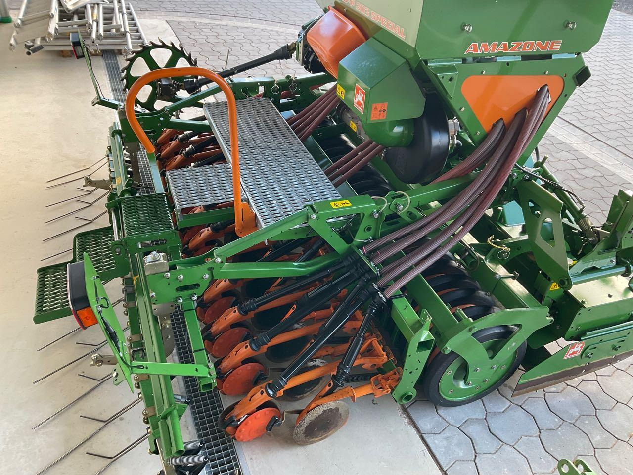 Amazone ADP 303 Spezial, KX 3000 - Kombinovana mašina za setvu: slika 2 Amazone ADP 303 Spezial, KX 3000 - Kombinovana mašina za setvu: slika 2