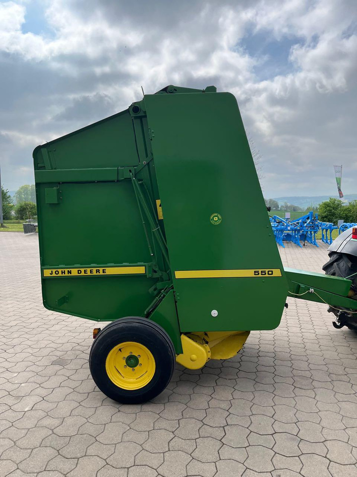 John Deere 550 - Balirka za okrugle bale: slika 3 John Deere 550 - Balirka za okrugle bale: slika 3
