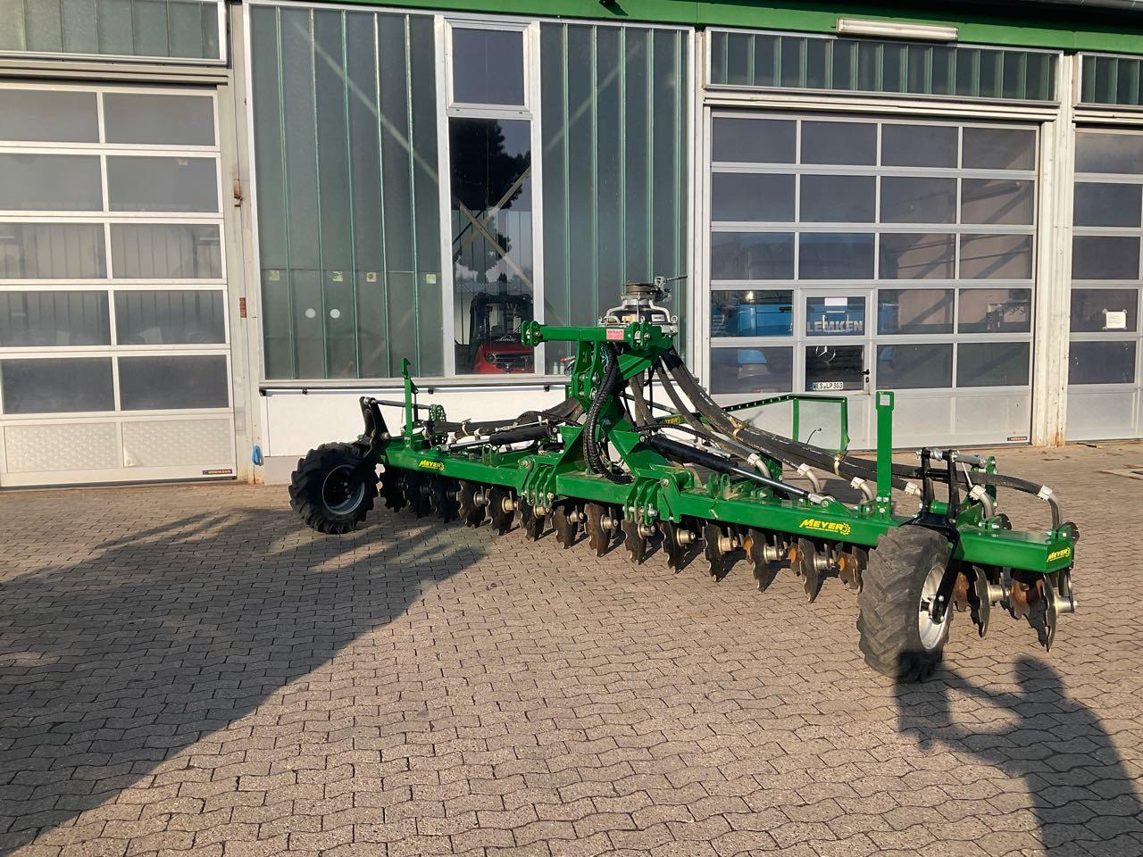 Meyer-Lohne Mixi 600 - Oprema za đubrenje: slika 1 Meyer-Lohne Mixi 600 - Oprema za đubrenje: slika 1