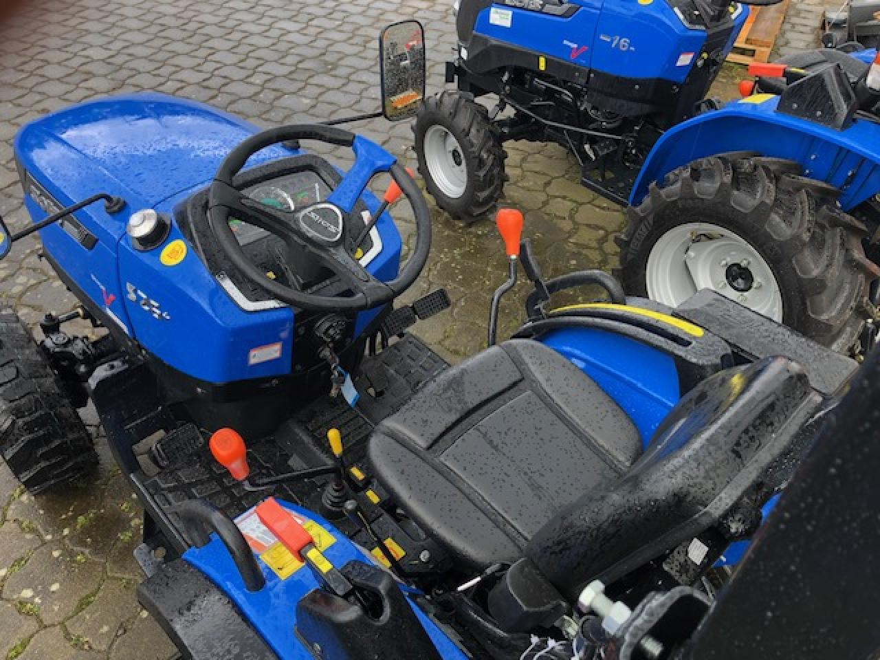 Solis 26 6+2 Seitenschalter - Traktor: slika 5 Solis 26 6+2 Seitenschalter - Traktor: slika 5