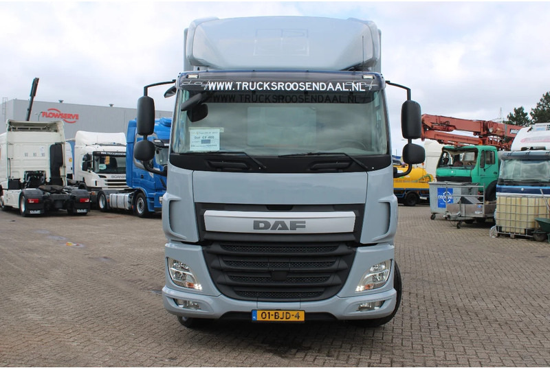 DAF CF 400 + EURO 6 + 19t - Kamion sa zatvorenim sandukom: slika 2 DAF CF 400 + EURO 6 + 19t - Kamion sa zatvorenim sandukom: slika 2