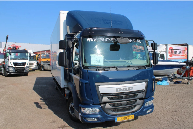 DAF LF 210 + EURO 6 + LIFT + 12T - Kamion sa zatvorenim sandukom: slika 3 DAF LF 210 + EURO 6 + LIFT + 12T - Kamion sa zatvorenim sandukom: slika 3