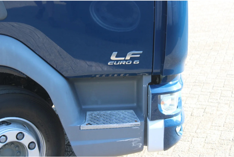 DAF LF 210 + EURO 6 + LIFT + 12T - Kamion sa zatvorenim sandukom: slika 5 DAF LF 210 + EURO 6 + LIFT + 12T - Kamion sa zatvorenim sandukom: slika 5