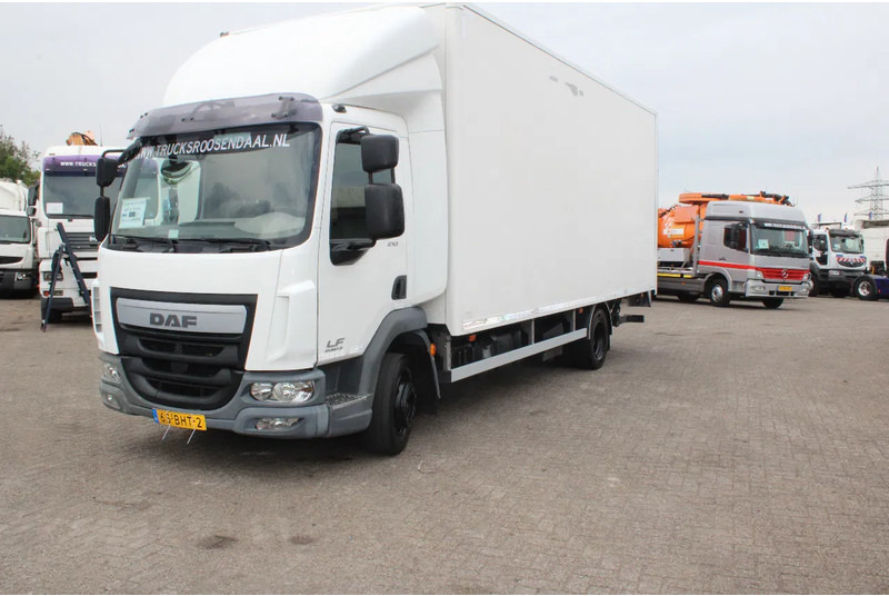 DAF LF 210 + euro 6 + lift + 12T + 3P - Kamion sa zatvorenim sandukom: slika 2 DAF LF 210 + euro 6 + lift + 12T + 3P - Kamion sa zatvorenim sandukom: slika 2