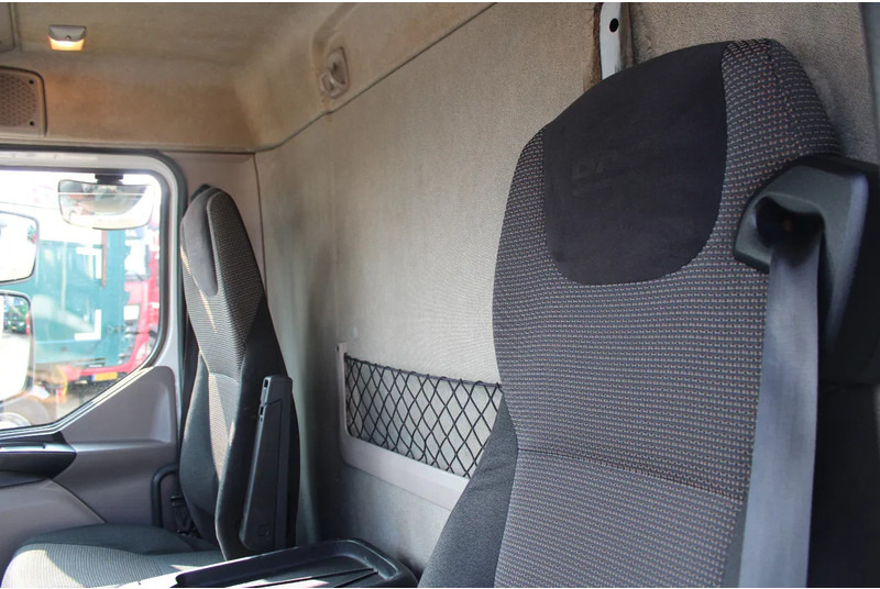 Kamion sa zatvorenim sandukom DAF LF 210 + euro 6 + lift: slika 10