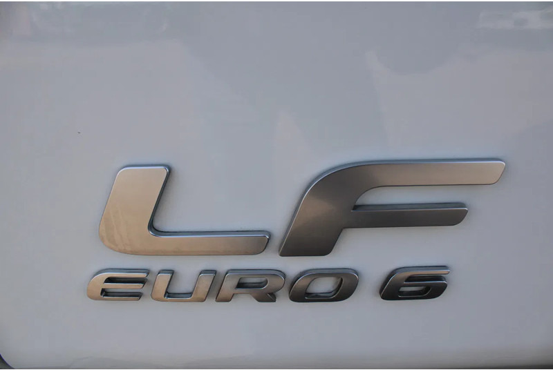 Kamion sa zatvorenim sandukom DAF LF 210 + euro 6 + lift: slika 18