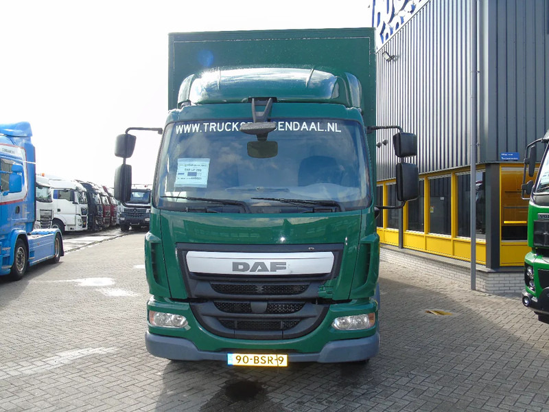DAF LF 280 + 16 T + LIFT + EURO 6 - Kamion sa zatvorenim sandukom: slika 2 DAF LF 280 + 16 T + LIFT + EURO 6 - Kamion sa zatvorenim sandukom: slika 2