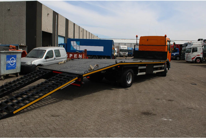 DAF LF 55.220 + HYDROLIC RAMPS + MANUAL - Kamion za prevoz automobila: slika 3 DAF LF 55.220 + HYDROLIC RAMPS + MANUAL - Kamion za prevoz automobila: slika 3
